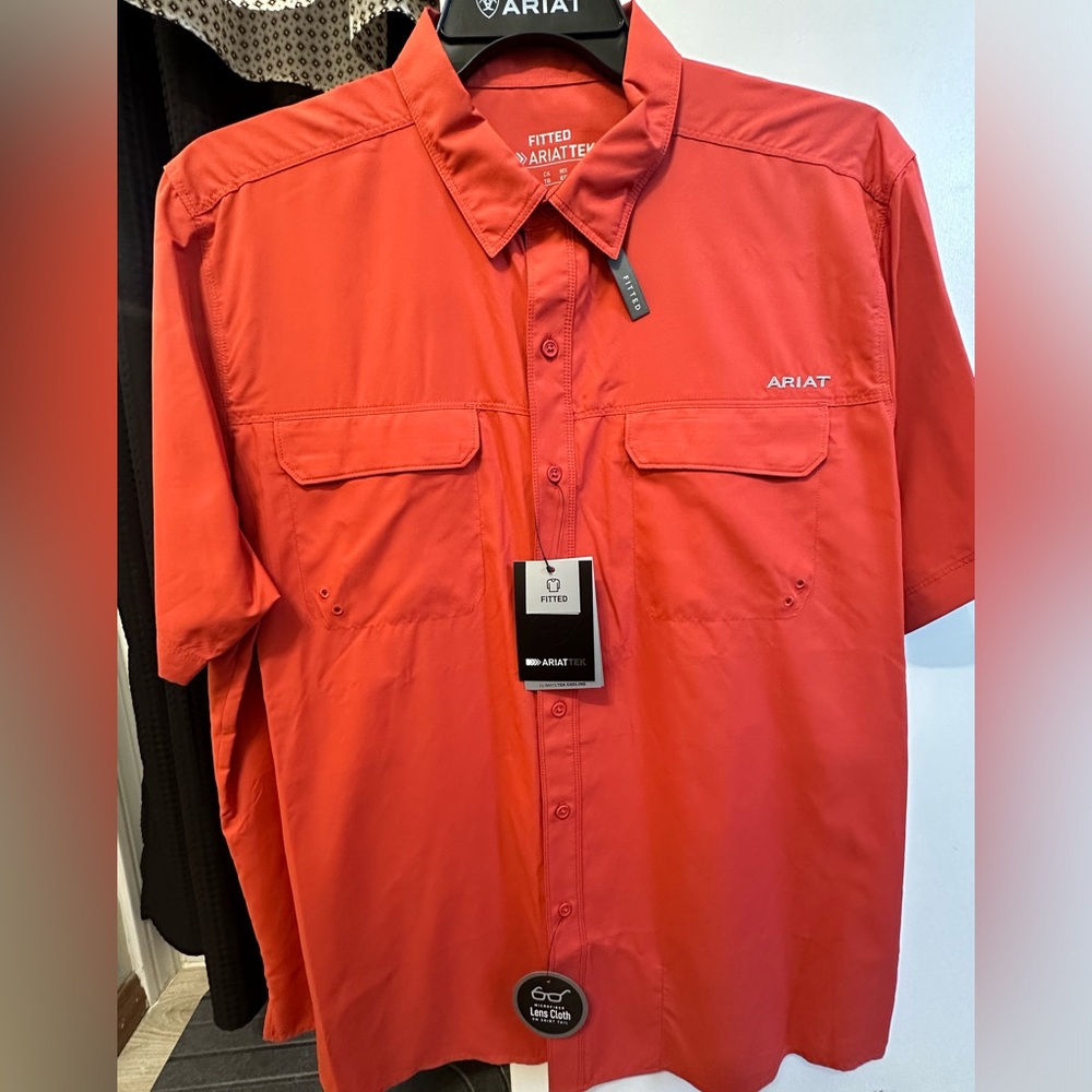 Ariat Men's Red Fitted Shirt